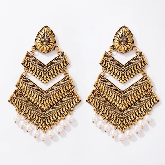 NWT Large Handmade Antique gold and faux pearls tassels jhumka/ Indian jewellery - Picture 2 of 4